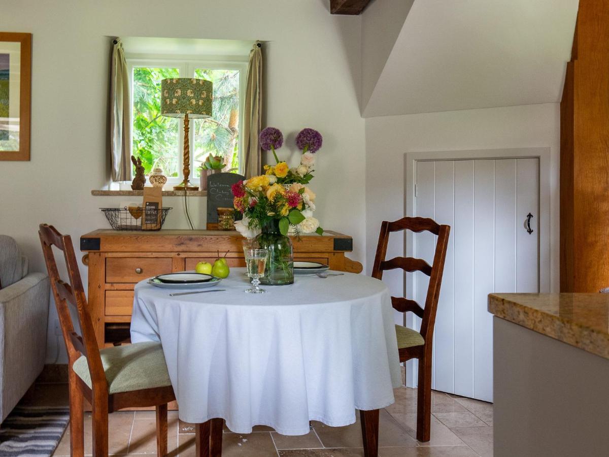 Climbing Rose Cottage - Dog Friendly - Peaceful Cotswold Cottage Adlestrop Kültér fotó